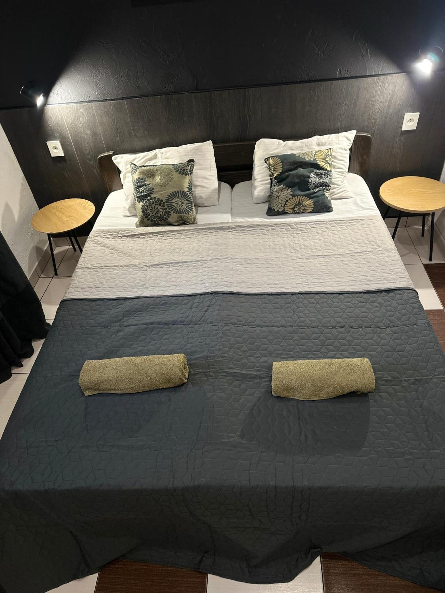 Le Reve City Hostel Odessa Esterno foto